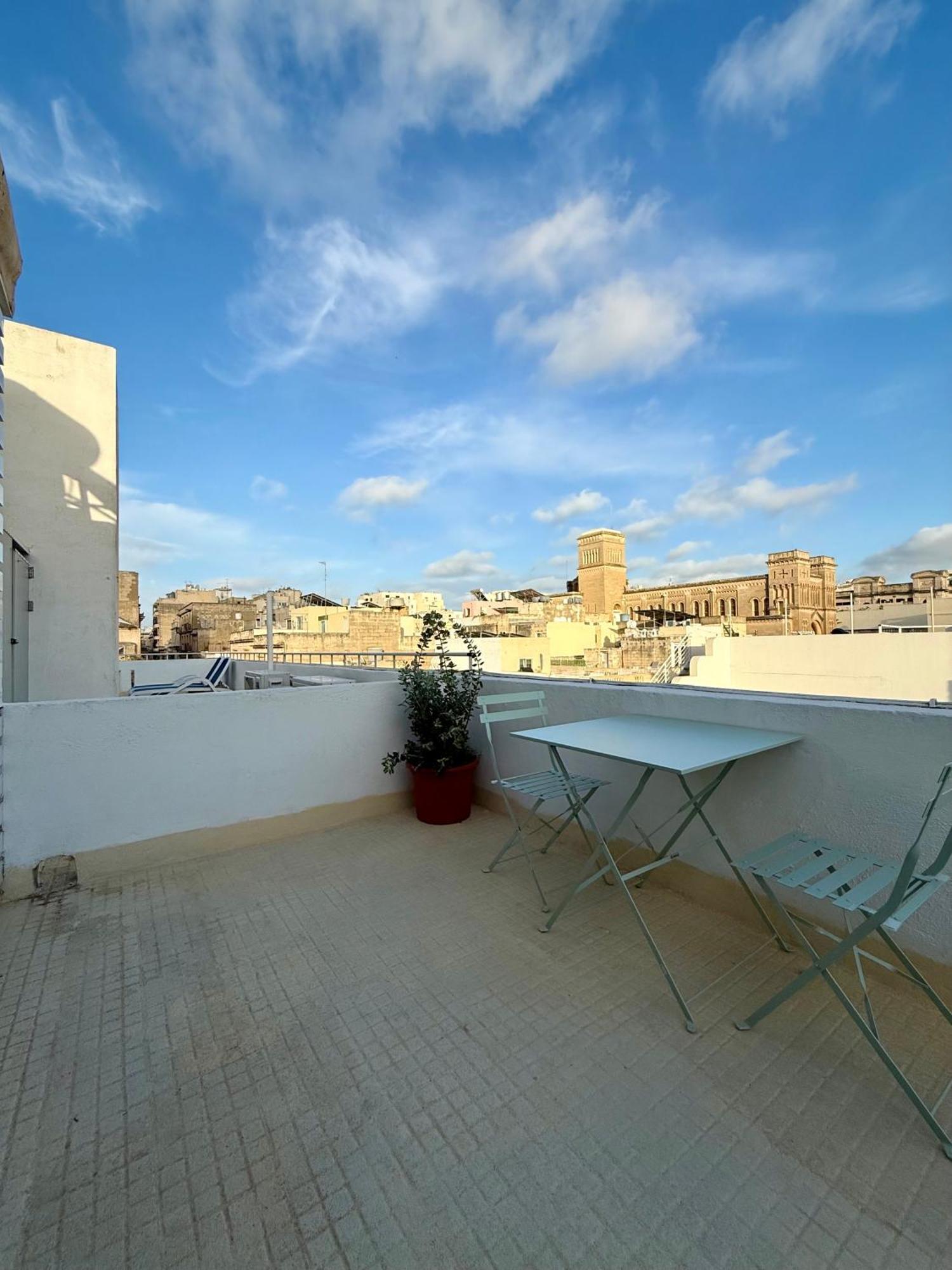 People & Places Sliema Exterior foto